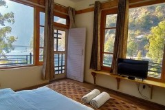 580024_0207b310b2ae4c1e8aa51fc5c4fdff86mv2